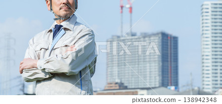 Portrait of a middle-aged engineer Portrait of a middle-aged engineer 138942348