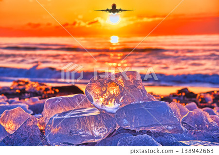 The beautiful scenery of jewelry ice in Toyokoro Town The beautiful scenery of jewelry ice in Toyokoro Town 138942663