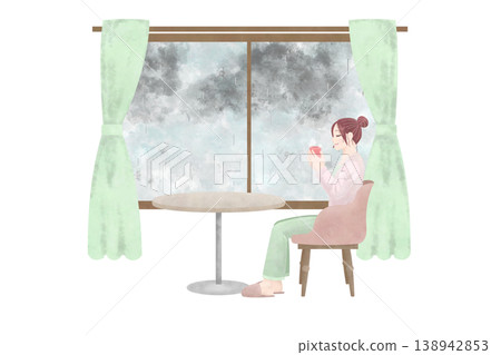 雨季期間,婦女們享受居家時光 雨季期間,婦女們享受居家時光 138942853