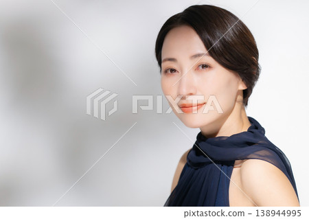 Women's beauty image Women's beauty image 138944995