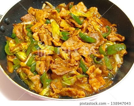 自製回鍋肉配春捲 自製回鍋肉配春捲 138947043