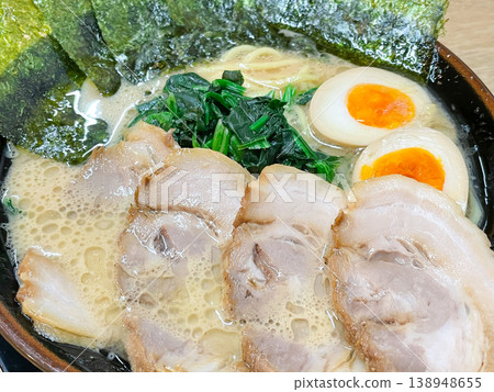 濃鬱豚骨醬油拉麵(含所有食材) 濃鬱豚骨醬油拉麵(含所有食材) 138948655