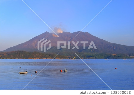 【鹿兒島縣】清晨從樽水路邊站眺望櫻島 138950038