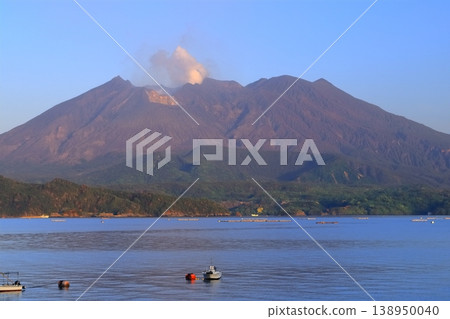 【鹿兒島縣】清晨從樽水路邊站眺望櫻島 138950040