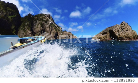 007_Sea spray from a small fishing boat overlooking the cliffs of Kitayamazaki in Tanohata Village, Iwate Prefecture [September] 138951986