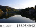Kawachi Dam in Awaji City, Hyogo Prefecture, where cherry blossoms are in bloom. 138954942