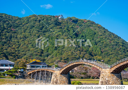 [Japan's 100 Famous Bridges] [Japan's 100 Famous Castles] Kintaikyo Bridge and Iwakuni Castle in Late Autumn, Part 3, Iwakuni City, Yamaguchi Prefecture 138956087