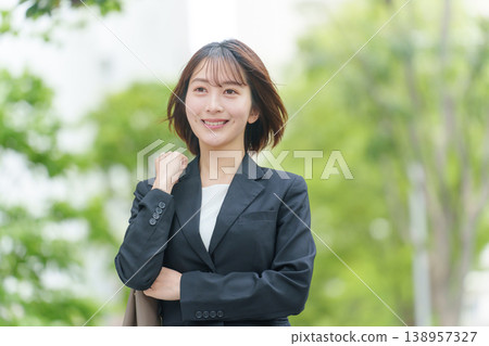 商務女性戶外 138957327