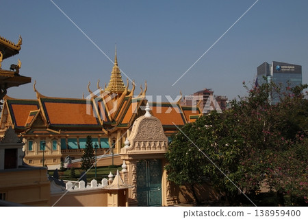 Palace Palace 138959400