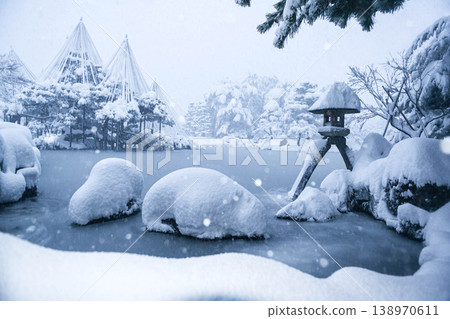 雪景美麗的兼六園 雪景美麗的兼六園 138970611