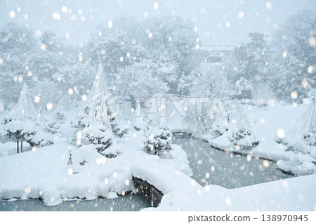 Beautiful snowy Kanazawa Castle Gyokuseninmaru Garden Beautiful snowy Kanazawa Castle Gyokuseninmaru Garden 138970945
