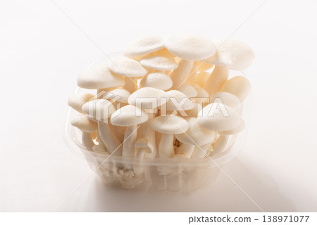 [Nagano Prefecture] White Shimeji Mushrooms 138971077