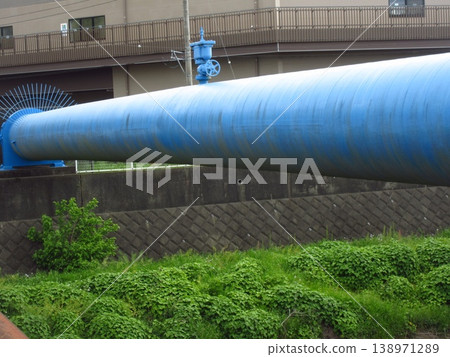 Large-diameter piping in Samukawa Town Large-diameter piping in Samukawa Town 138971289