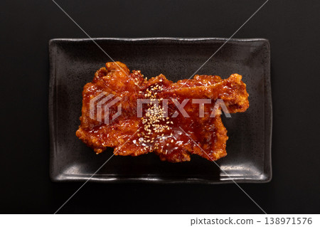 Yangnyeom Chicken 138971576