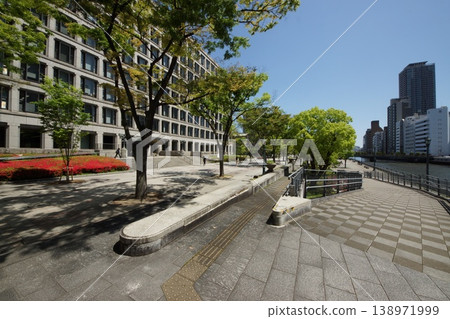 Osaka City Hall, Nakanoshima Park Osaka City Hall, Nakanoshima Park 138971999