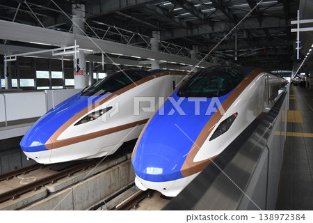 敦賀站的北陸新幹線線路 敦賀站的北陸新幹線線路 138972384