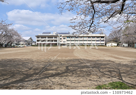 岩槻市漫步:埼玉縣立岩槻商業高中 岩槻市漫步:埼玉縣立岩槻商業高中 138973462
