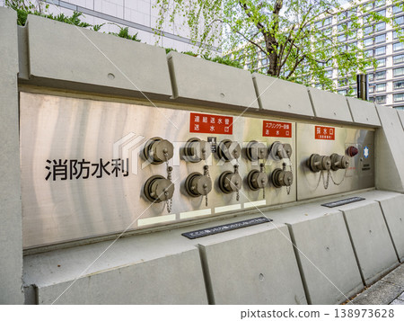 [Fire extinguishing equipment for high-rise buildings] Connected water pipe water inlet, sprinkler water inlet, water sampling inlet 138973628