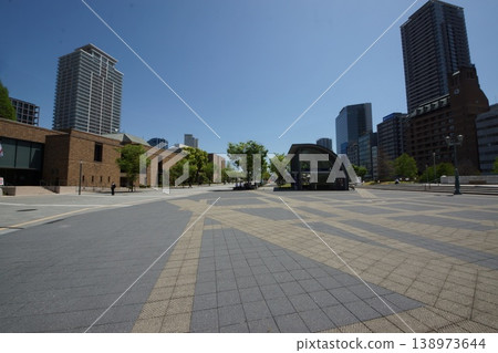 Nakanoshima Park, in front of Naniwabashi Station Nakanoshima Park, in front of Naniwabashi Station 138973644
