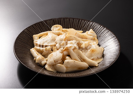 奶油炒白玉菇 138974250