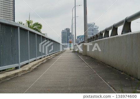 Urban Walkway Overpass in Singapore Cityscape Urban Walkway Overpass in Singapore Cityscape 138974600
