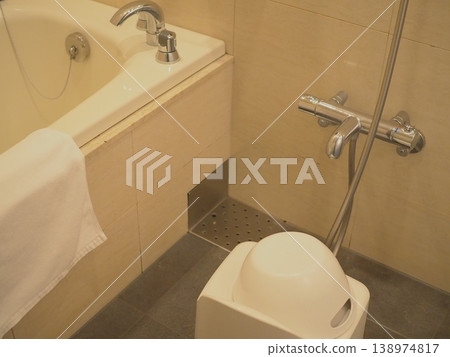 Hotel bathroom Hotel bathroom 138974817