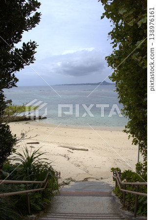 通往大海和美景的階梯 138976161