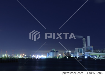 Nighttime factory scene at Negishi Industrial Complex, Isogo Ward, Yokohama City 138978286