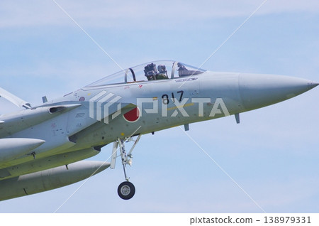 航空自衛隊F-15J準備降落 138979331
