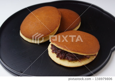 Delicious Dorayaki Delicious Dorayaki 138979806