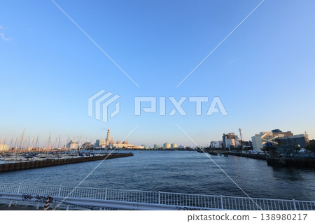 The factories of the Negishi industrial complex bathed in the setting sun - evening view 138980217