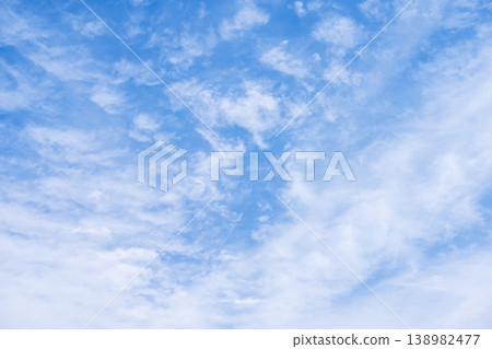 春日的天空，藍天，晴朗，春天，四月，圖片 138982477