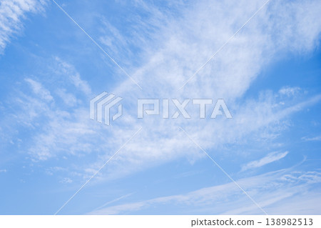 春日的天空，藍天，晴朗，春天，四月，圖片 138982513