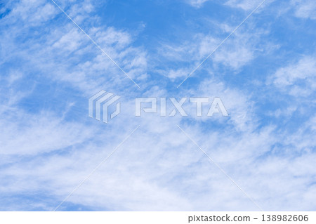 Spring sky, blue sky, sunny, spring, April, image 138982606