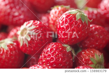 Strawberry for jam Strawberry for jam 138983179