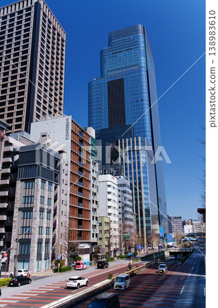清晨從昭和街望去的日本橋塔 清晨從昭和街望去的日本橋塔 138983610