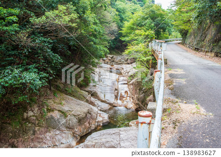 石水穀（三重縣龜山市） 138983627