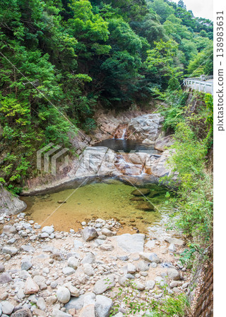 石水穀（三重縣龜山市） 138983631