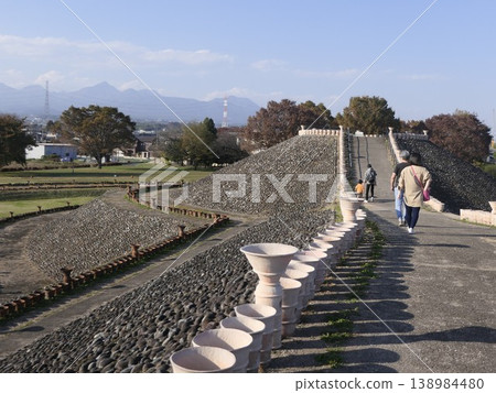 穗田古墓群、八幡塚古墓和埴輪(陶俑)景觀 穗田古墓群、八幡塚古墓和埴輪(陶俑)景觀 138984480