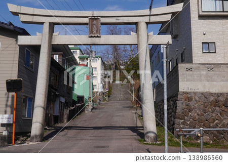 Torii gate of Otaru Suiten-gu Shrine 138986560