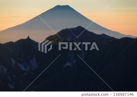 Sunrise of Mt. Fuji and Mt. Ulsan seen from Kaikomagatake Sunrise of Mt. Fuji and Mt. Ulsan seen from Kaikomagatake 138987146