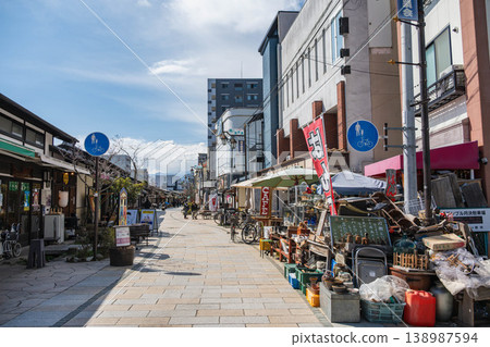 繩手街街景:一條充滿復古氣息的購物街 繩手街街景:一條充滿復古氣息的購物街 138987594