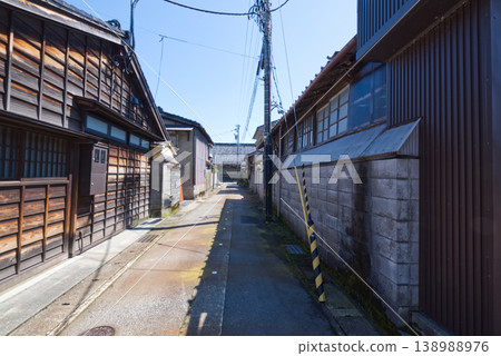 東岩瀨古老的街景通往充滿復古氣息的小巷。 138988976