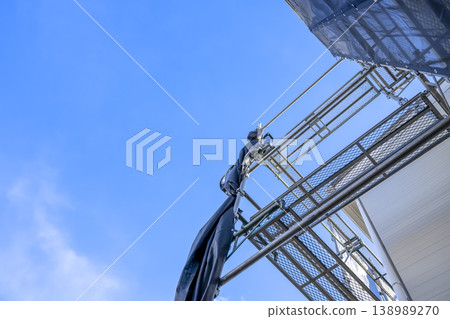 獨立式住宅外牆維修工程；新外牆覆層；外牆及屋頂；外牆覆層保溫改造。 138989270