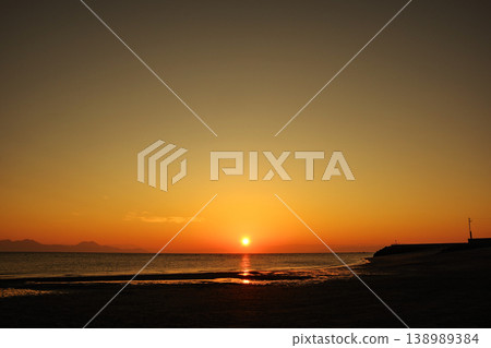Ariake Sea sunrise scene Ariake Sea sunrise scene 138989384