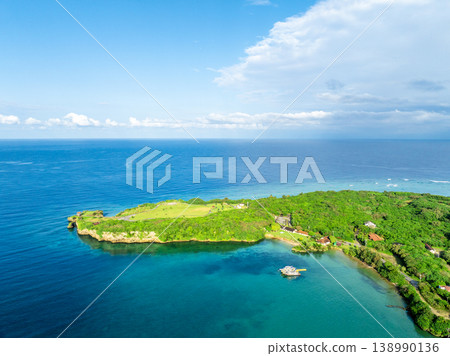Unari Cape (Iriomote Island, Okinawa Prefecture) Unari Cape (Iriomote Island, Okinawa Prefecture) 138990136
