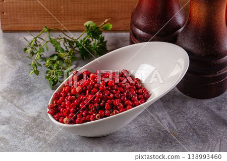 Dry pink pepper corn spice 138993460