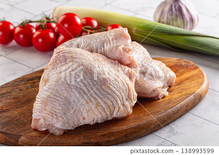 Raw chicken thighs for cooking Raw chicken thighs for cooking 138993599