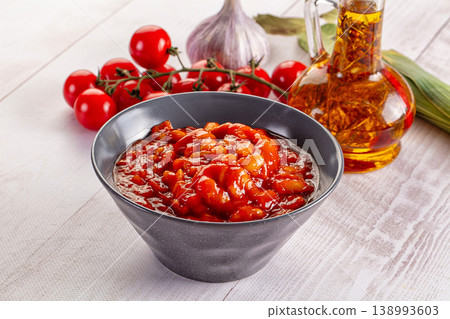 White canned bean in tomato sauce White canned bean in tomato sauce 138993603