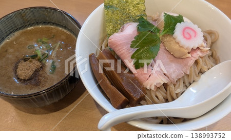 濃鬱海鮮豬骨湯底特製沾麵 138993752